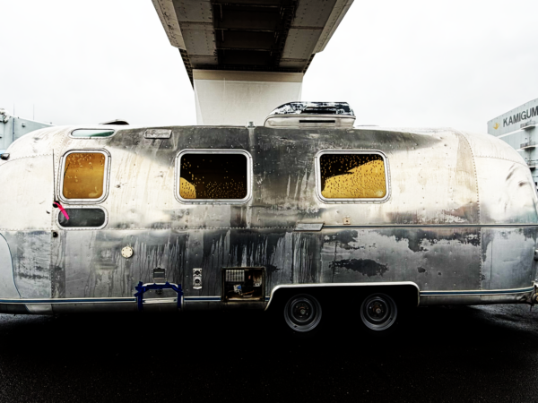 GM002-1976 AIRSTREAM TRADEWIND