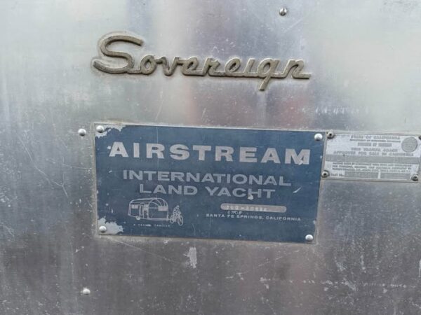 GM007-Airstream Sovereign International Land Yacht