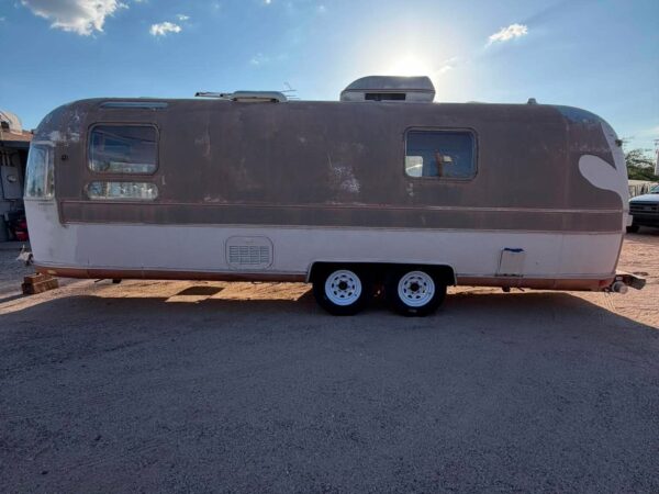 GM006-1975 AirStream argosy 24