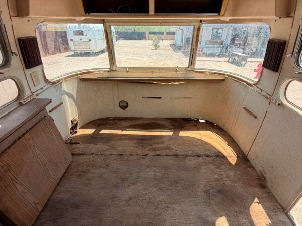 GM006-1975 AirStream argosy 24