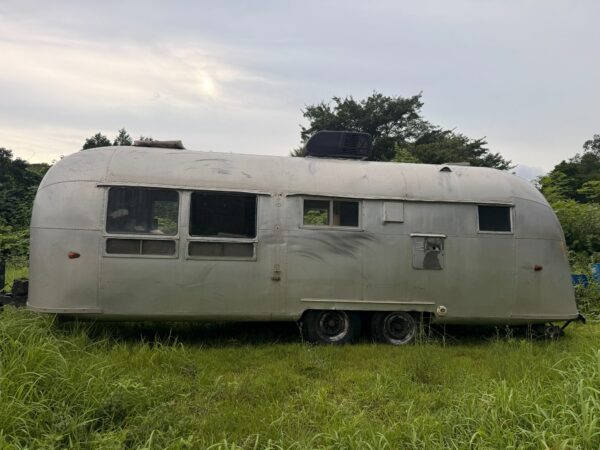 GM001-1957 AIRSTREAM OVERLANDER